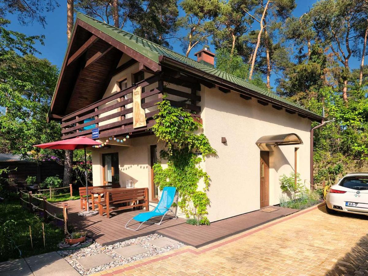 Villa Dom Kotik W Lukecinie Extérieur photo