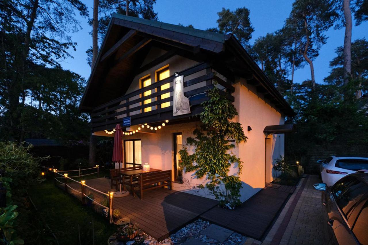 Villa Dom Kotik W Lukecinie Extérieur photo